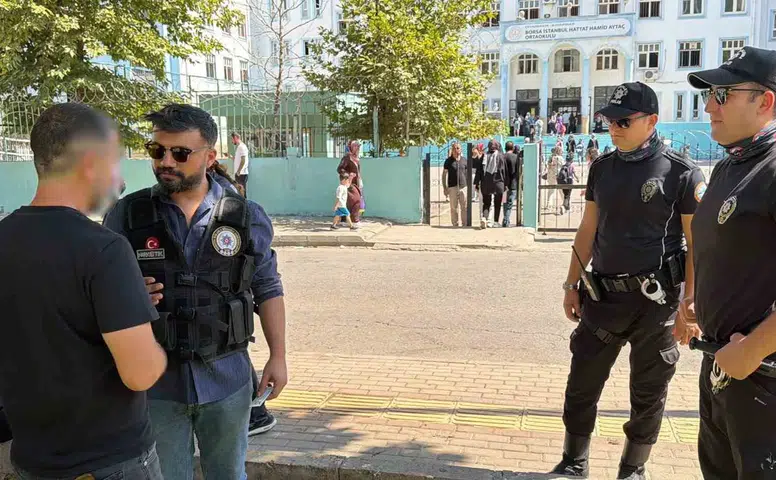Diyarbakırda okul çevrelerinde geniş kapsamlı güvenlik önlemleri alındı