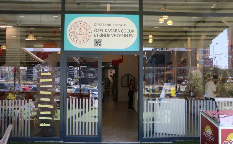 Diyarbakır’da Milli Eğitim Bakanlığı onaylı ilk çocuk oyun alanı açıldı