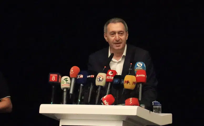 Bakırhan Diyarbakır'da barış ve demokrasi çağrısını yineledi