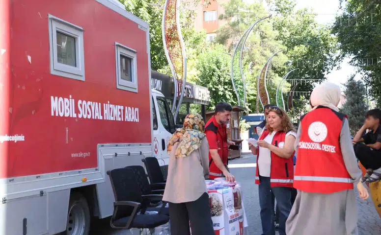 Diyarbakırda Mobil Sosyal Hizmet Merkezi aracıyla 10 bin kişiye ulaşıldı