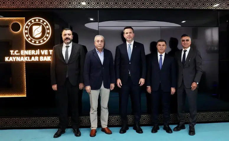 Diyarbakır iş dünyası enerji sorunlarını Bakan Bayraktar ile görüştü