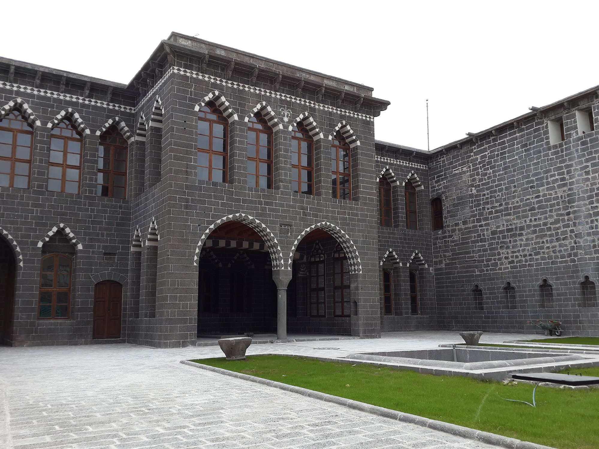 Diyarbakır'ın tarihine ışık tutan Cemil Paşa Konağı 2