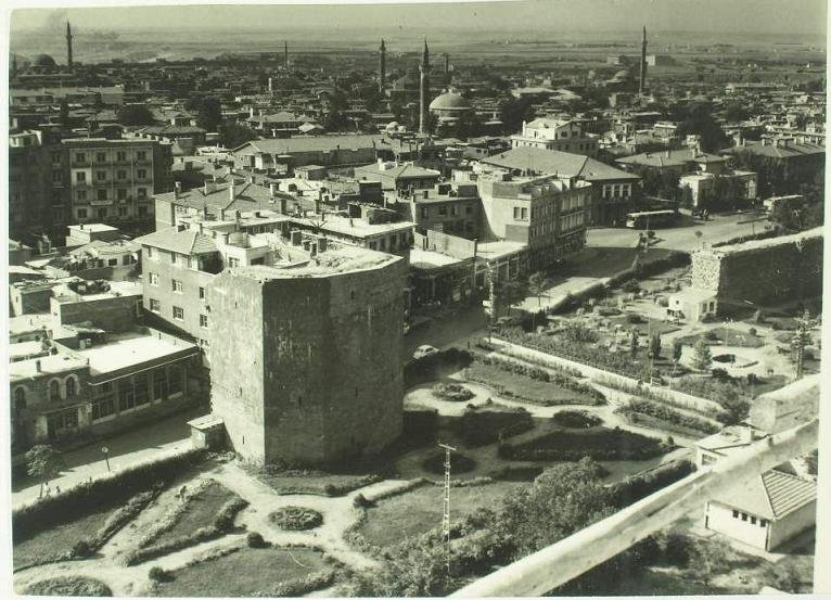 Dünyanın ikinci en büyük savunma duvarı: Diyarbakır Surları! 2