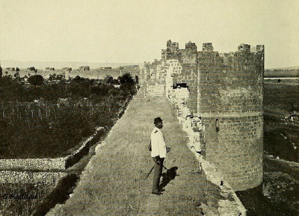 Dünyanın ikinci en büyük savunma duvarı: Diyarbakır Surları! 3