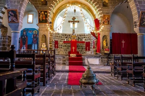 Tarihin izinde ayakta duran bir anıt: Mar Petyun Kilisesi 1