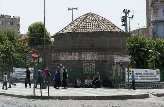 Diyarbakır'daki esrarengiz türbe: Sarı Saltuk Türbesi 4