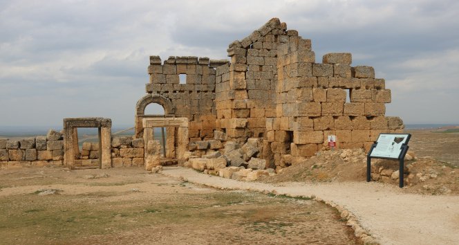 3 bin yıllık büyüleyici anıt: Zerzevan Kalesi 7