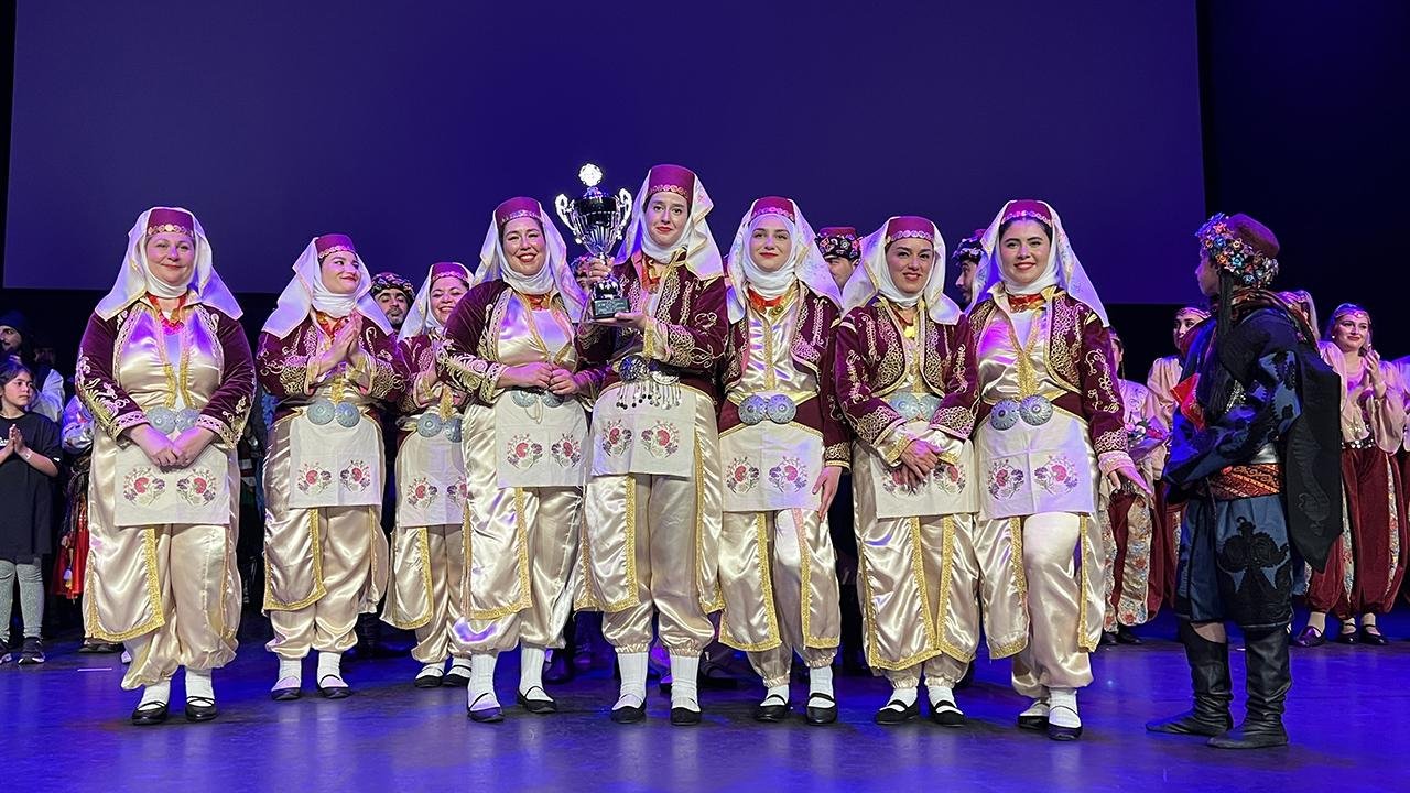 Diyarbakır'ın yöresel oyunu: Delilo 4