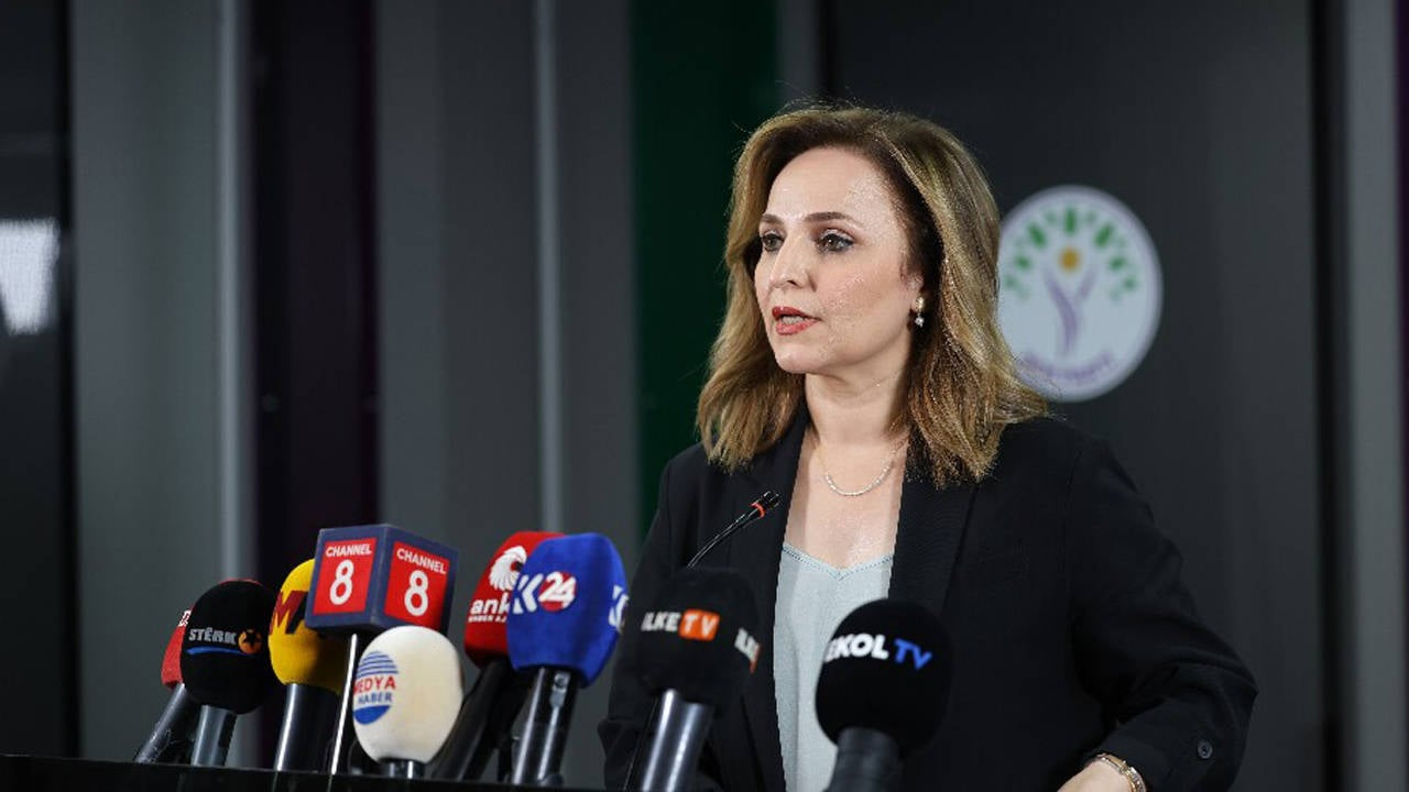 Ayşegül Doğan İmralı Heyeti Siyasi Temaslarına Başlıyor