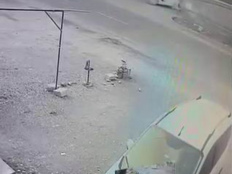Diyarbakır’da Motosiklet Kamyonet Kazası 1 Ölü, 1 Yaralı