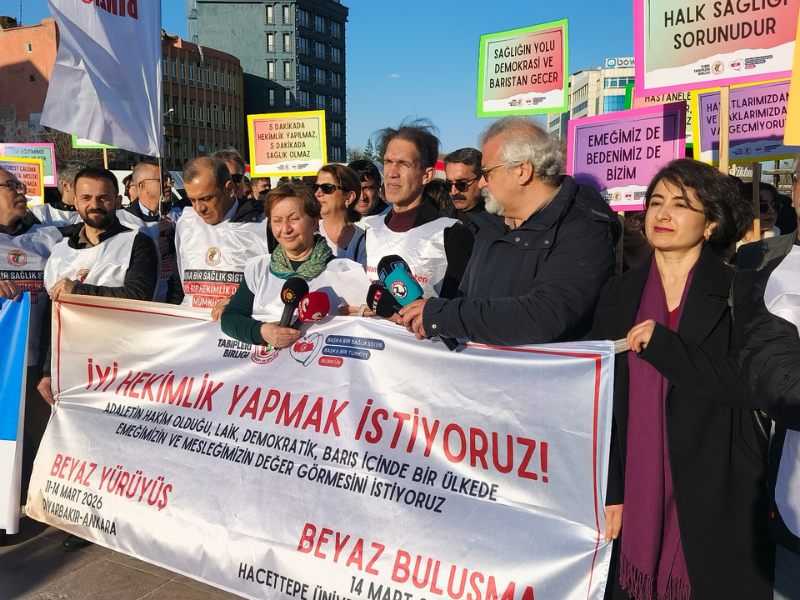 Diyarbakır’da Sağlık Emekçileri 14 Mart Için Yürüdü