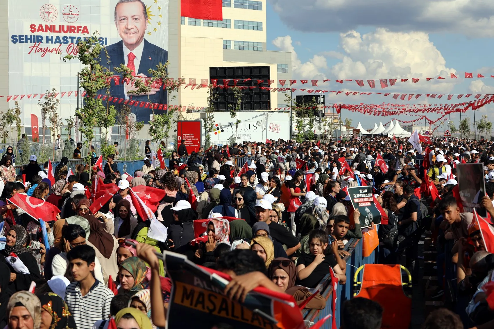 Cumhurbaşkanı Erdoğan Şanlıurfa Şehir Hastanesi'nin açılışını gerçekleştirdi