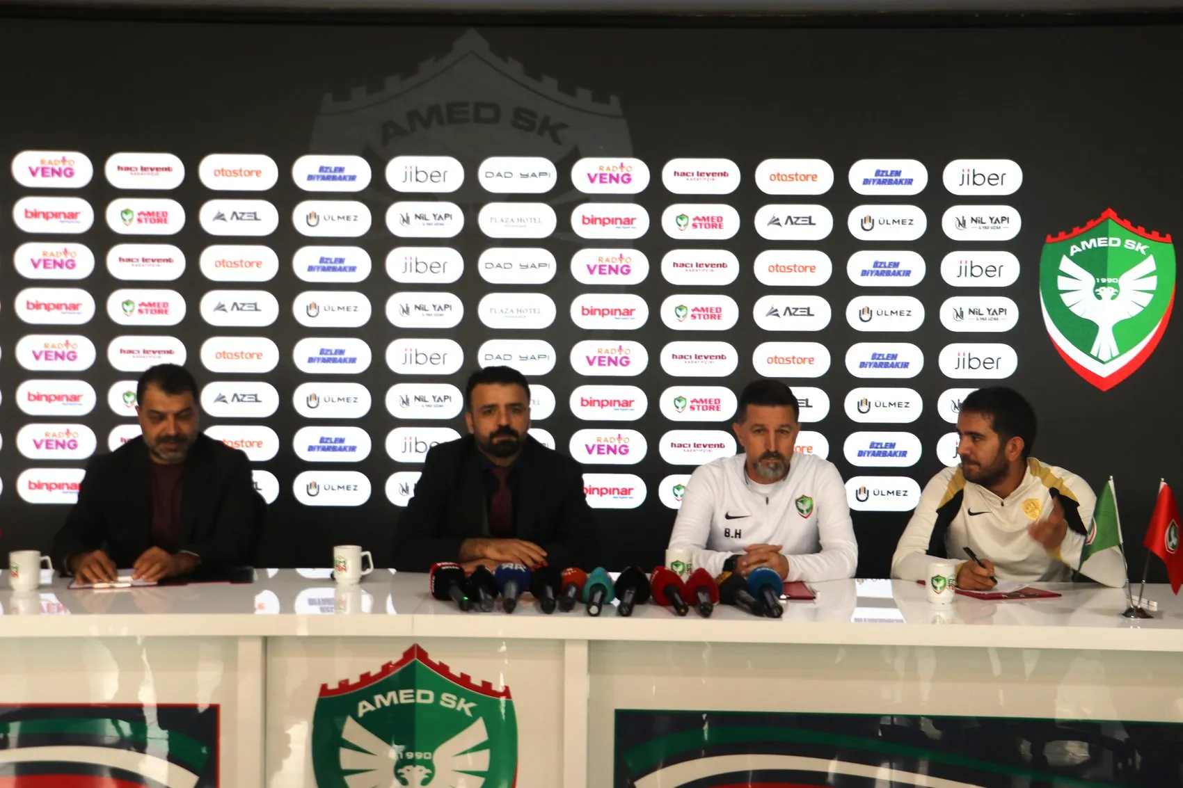 Besnik Hasi Amedsporun Süper Lig hedeflerini ve Samsunspor hazırlıklarını değerlendirdi