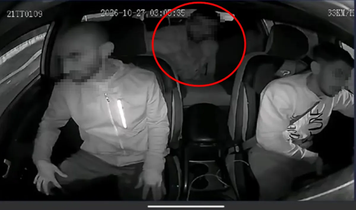 Diyarbakırda takside unutulan telefonu alan yolcu güvenlik kamerasına yakalandı
