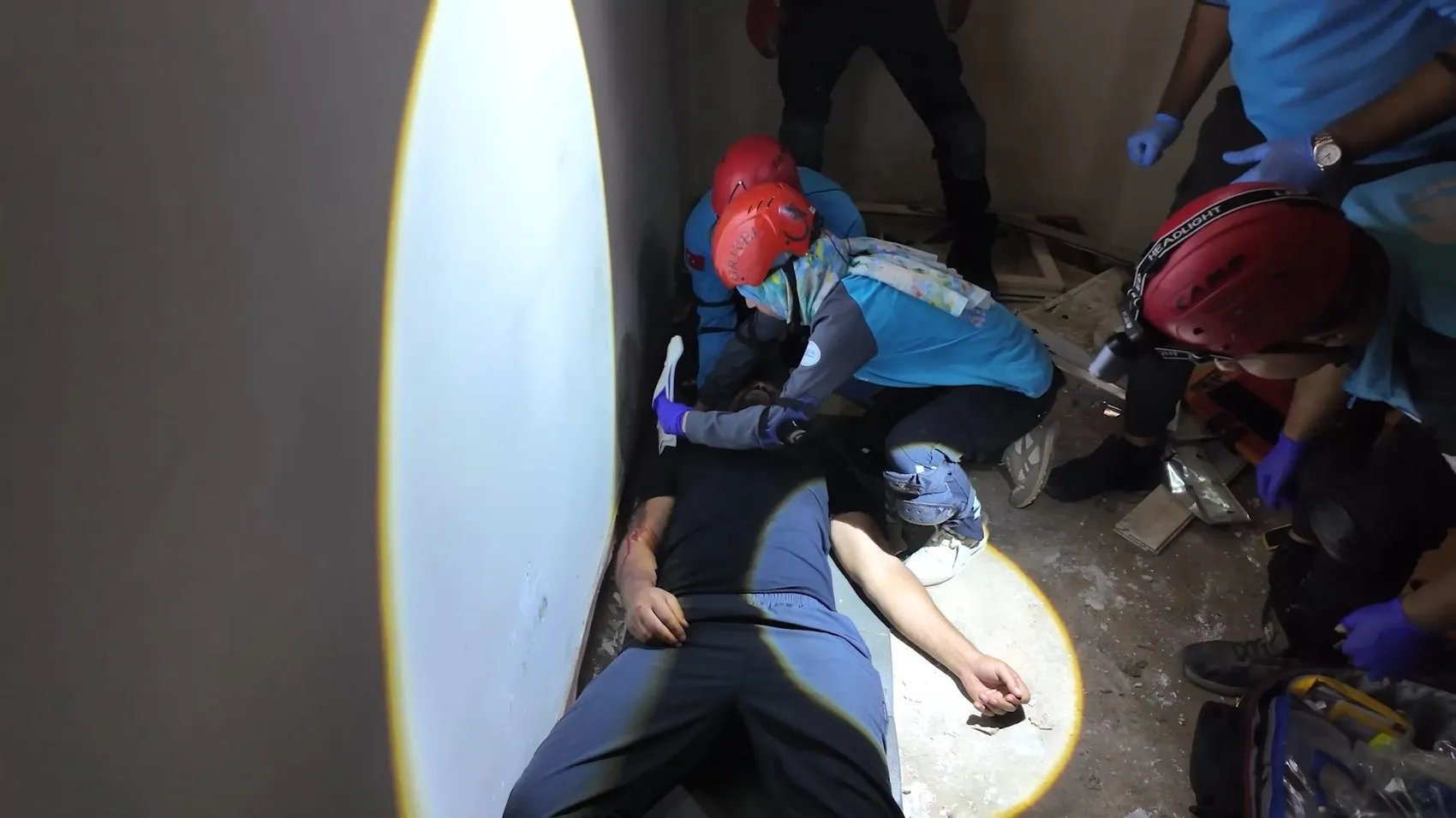 Şanlıurfa'da gerçeği aratmayan deprem tatbikatı