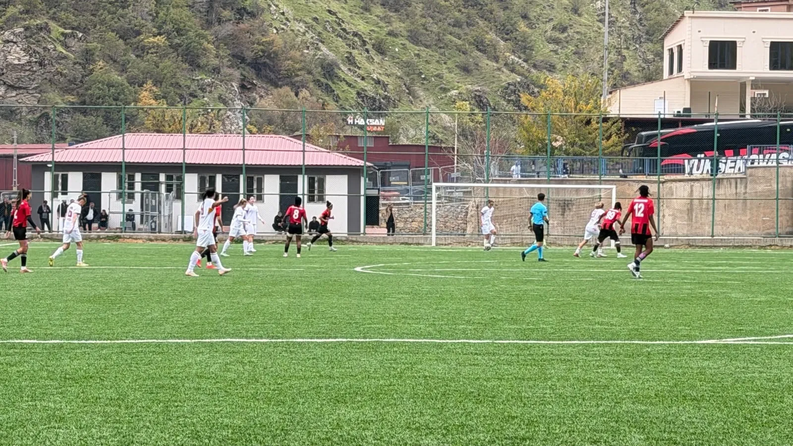 Yüksekova Spor ile Galatasaray Şemdinli'de puanları paylaştı