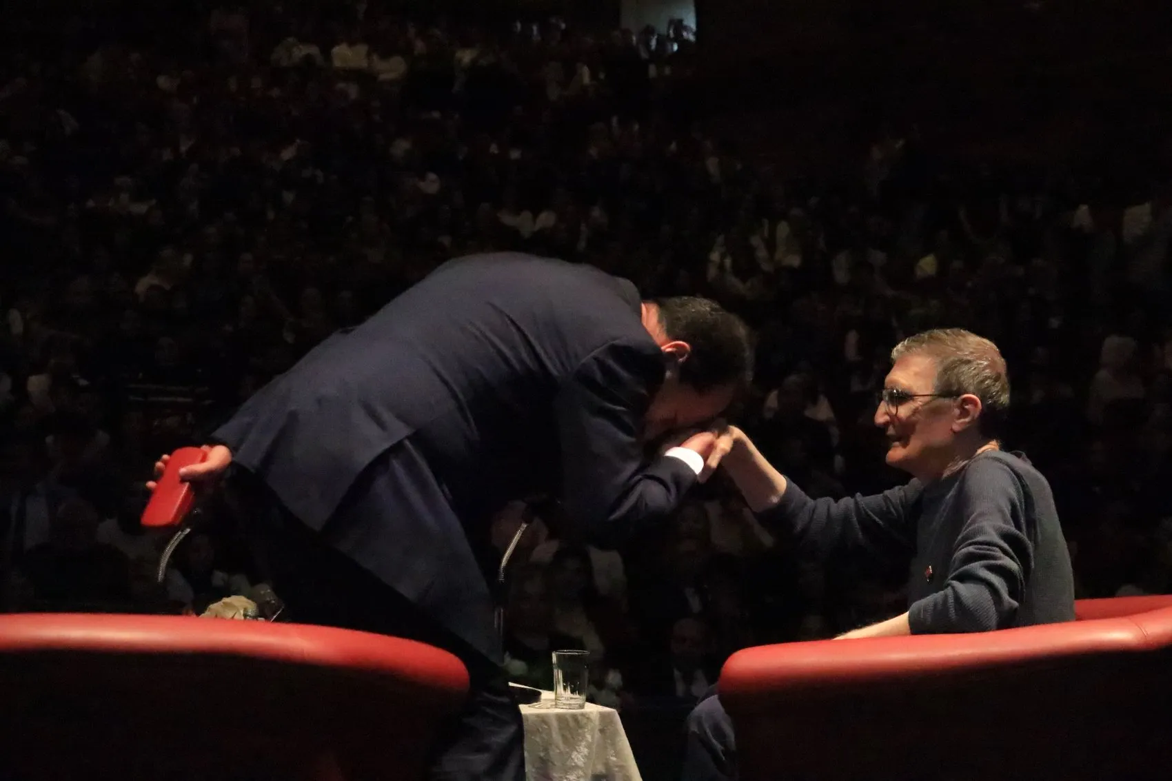 Nobel ödüllü Aziz Sancar Diyarbakır'da öğrencilerle bir araya geldi