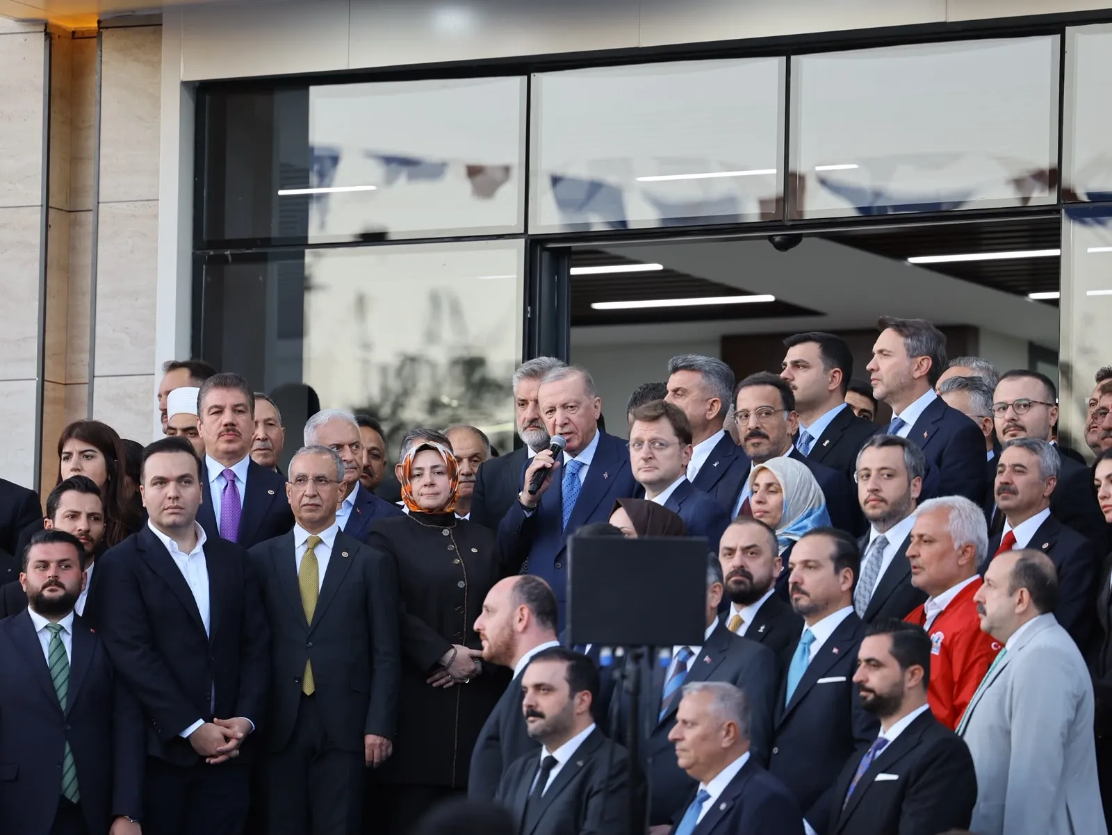 Cumhurbaşkanı Erdoğan Şanlıurfa'da yeni il başkanlığı binasını hizmete açtı