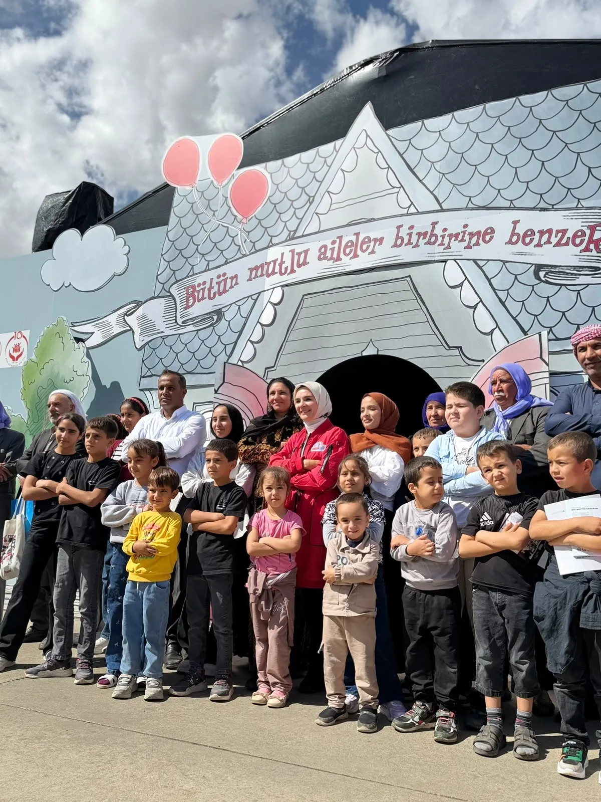 Bakan Göktaş Şanlıurfa TEKNOFEST alanında gençlerle buluştu