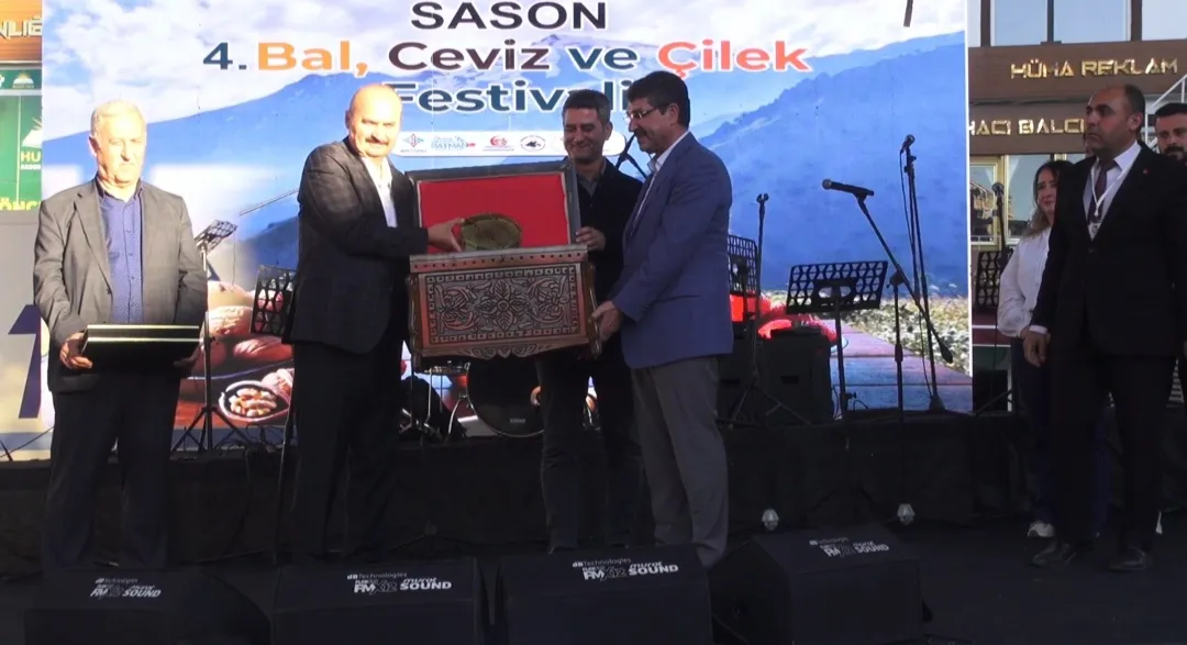 Sason festivalinde 1 kilo bal 400 bin liraya alıcı buldu