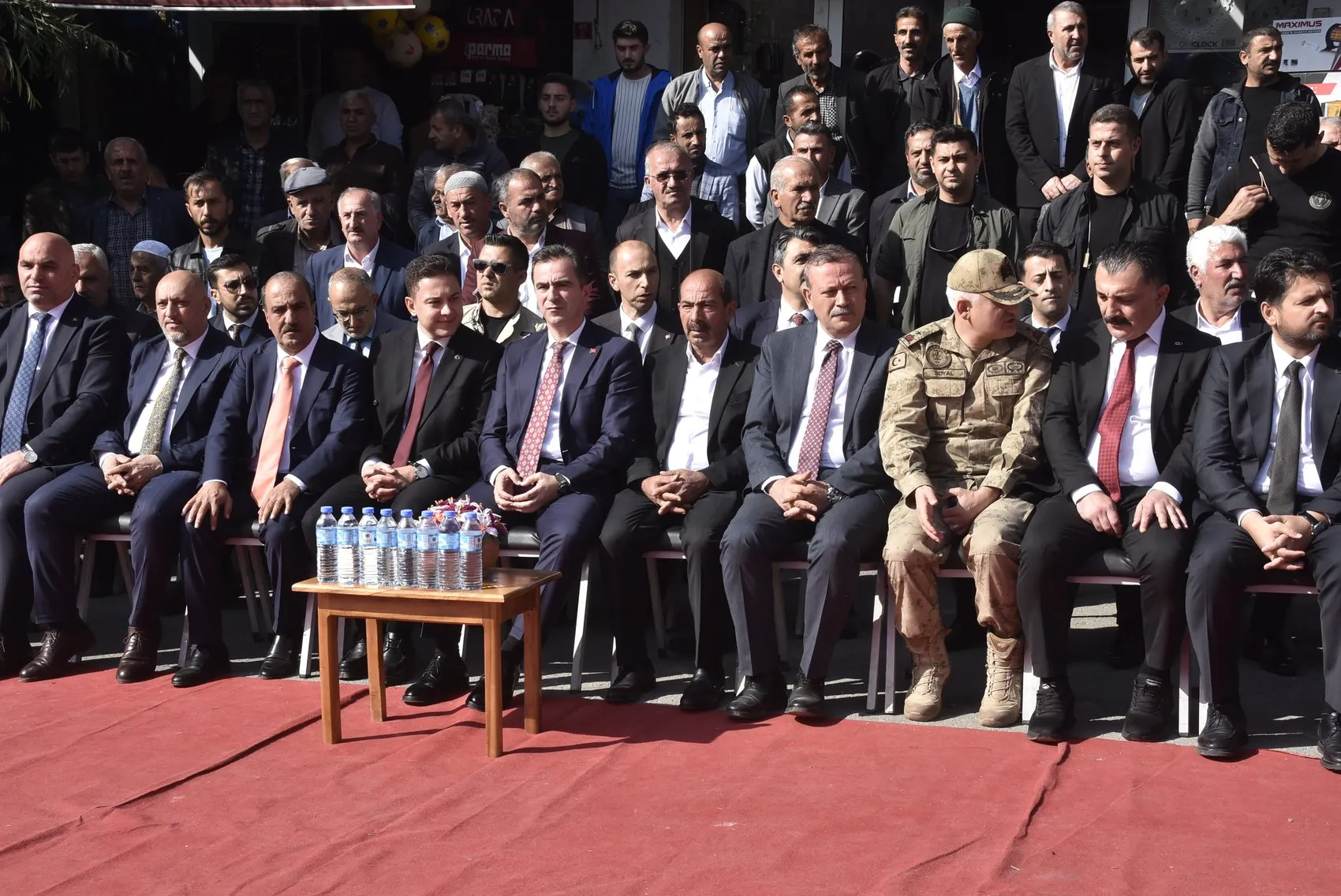 Bitlis Hizan ilçesinde ilk karakovan balı hasadı festivali başladı
