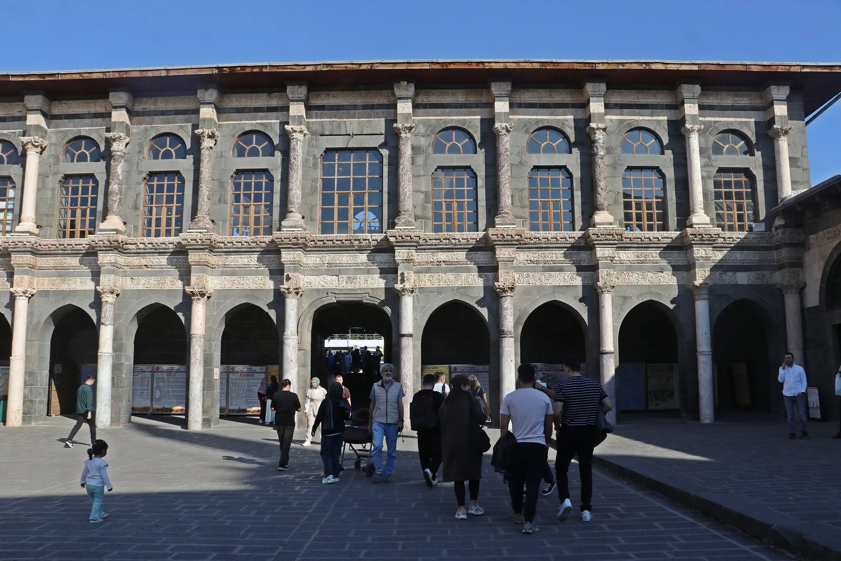 Diyarbakır turizmde altın çağını yaşıyor: 8 ayda 1,3 milyon ziyaretçi