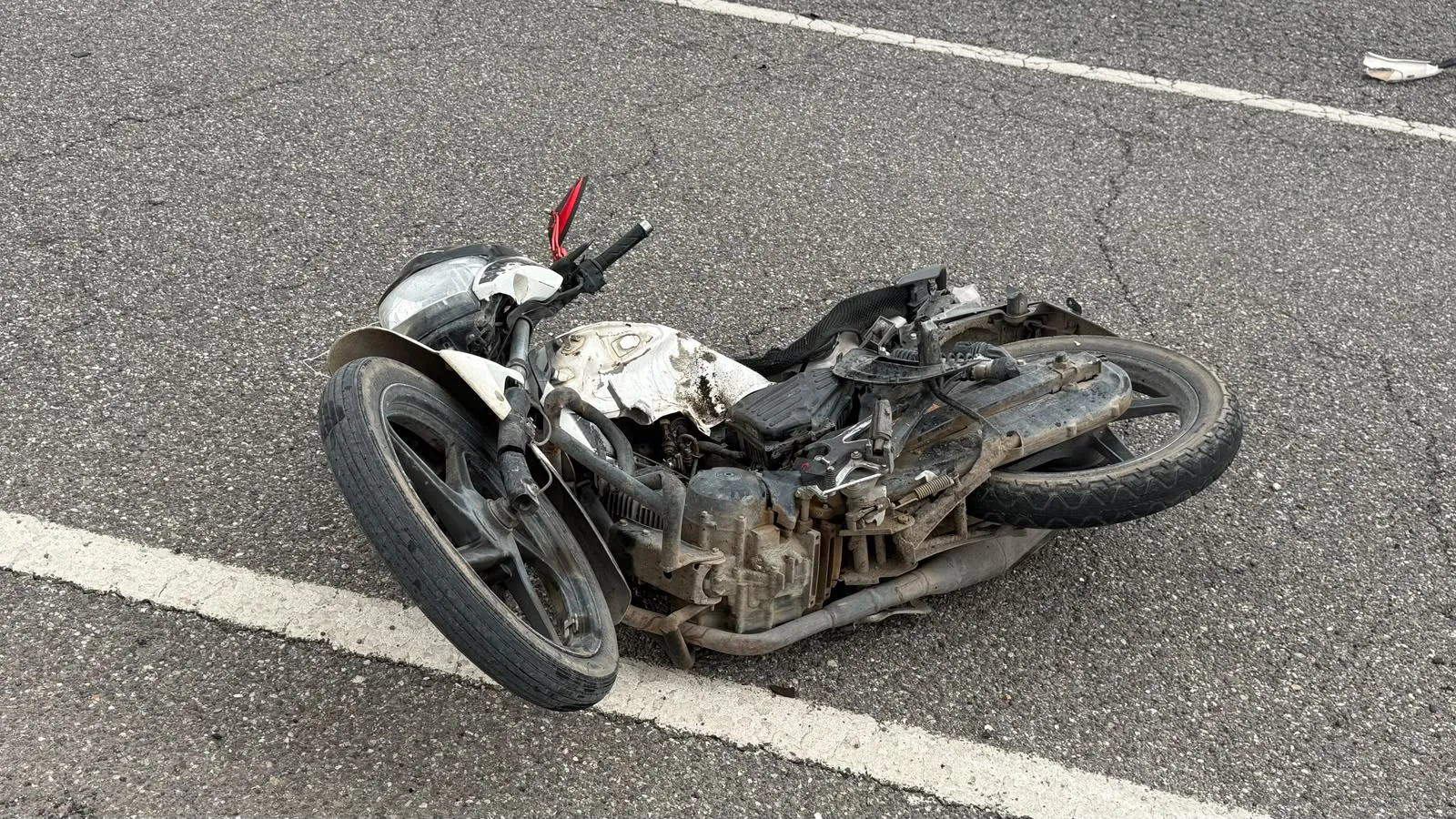 Bismil yolunda feci kaza 14 yaşındaki motosiklet sürücüsü hayatını kaybetti