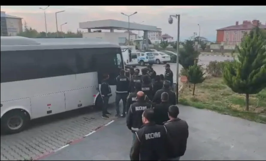 Van merkezli tefecilik operasyonunda 10 kişi cezaevine gönderildi