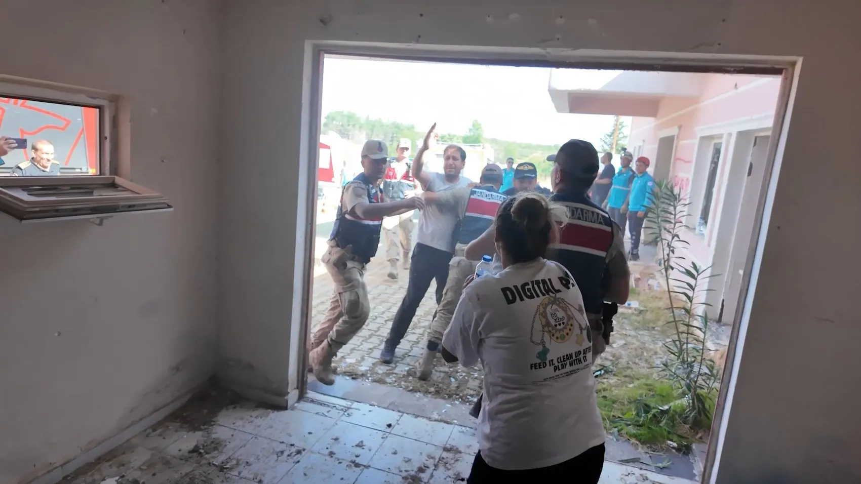 Şanlıurfa'da gerçeği aratmayan deprem tatbikatı