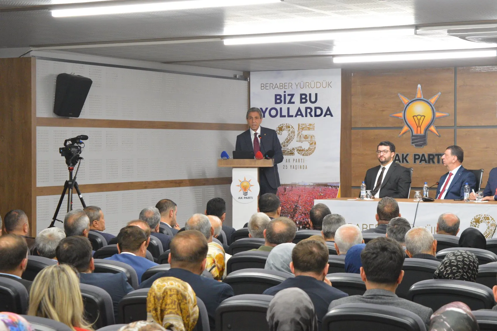 AK Parti yerel yönetimlerde dijital katılımcılığı artıracak reform paketini hazırlıyor
