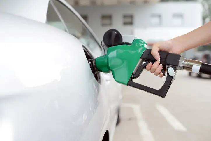 AKARYAKIT FİYATLARI 6 OCAK 2026 SALI || Bu hafta benzine, motorine (mazota)  indirim ya da zam var mı? Benzin ve motorin fiyatları ne kadar? - Bigpara  Haberleri