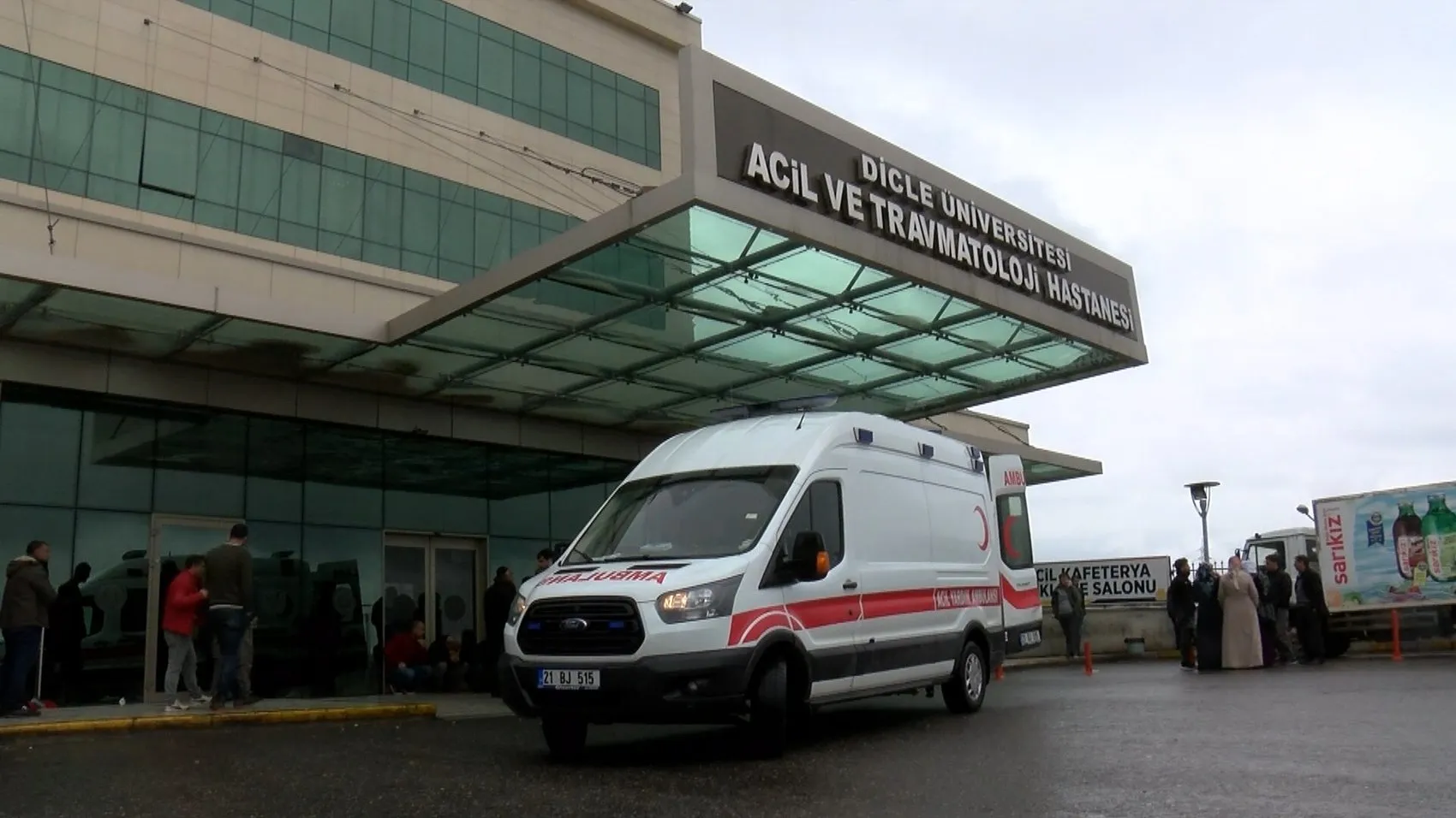 Diyarbakır Sur ilçesinde silahlı kavga sonucu bir kişi ağır yaralandı