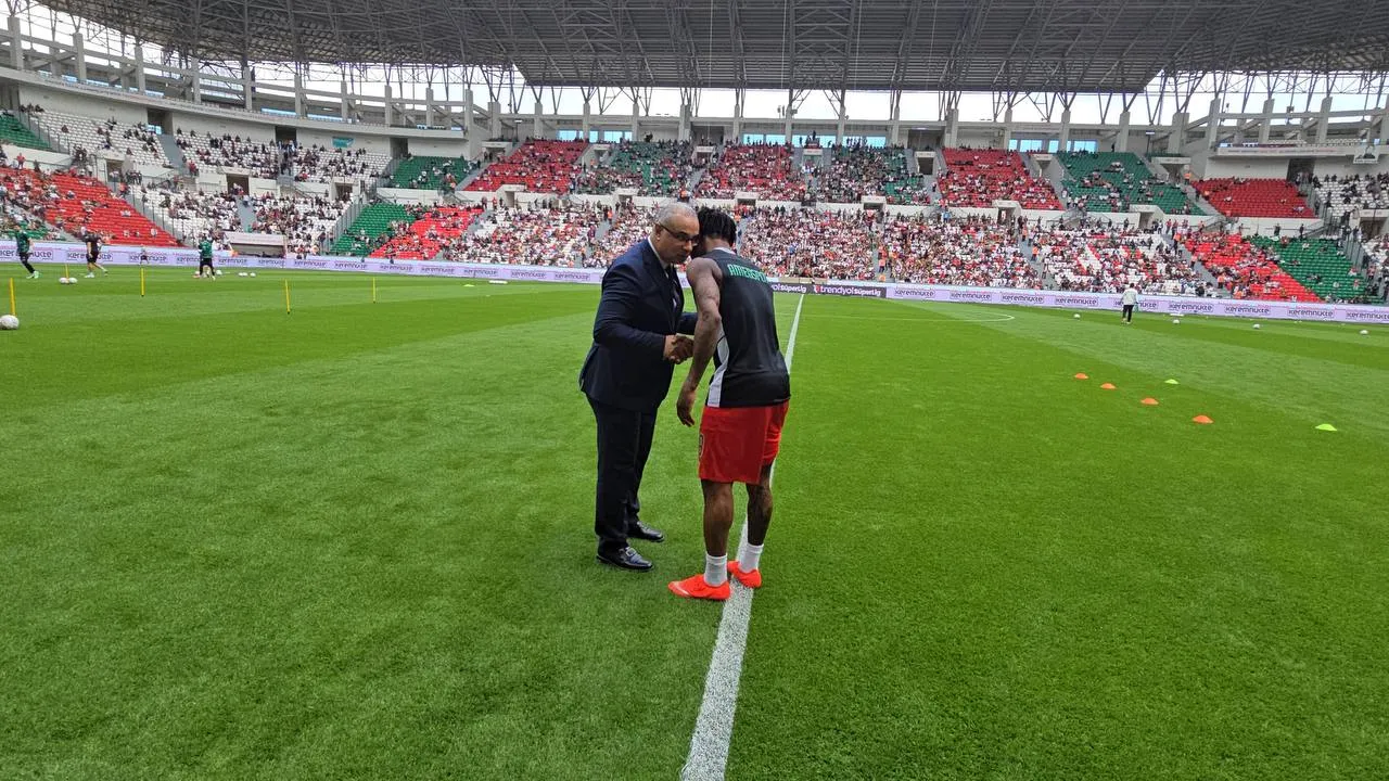 Amedsporlu Gift Orban eylül ayının golü ödülünü aldı