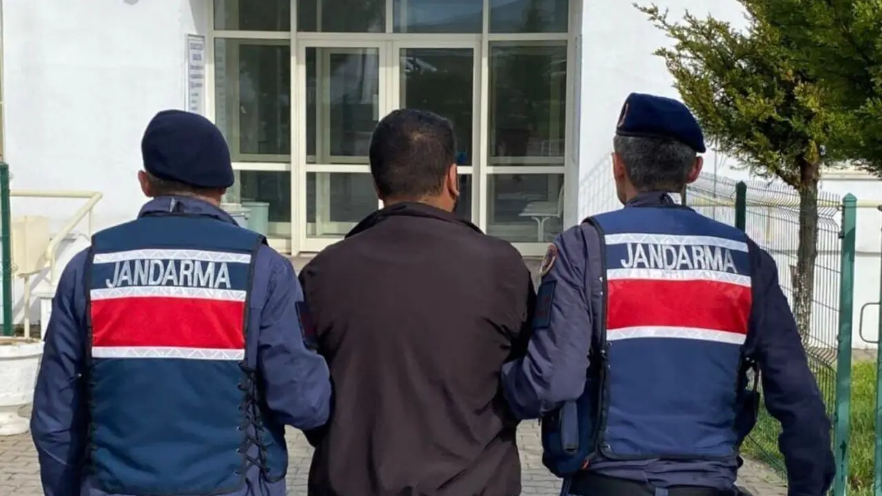 Yozgat'ta Jandarma Operasyonu: Üç Farklı Suçtan Aranan Şahıslar Yakalandı -  Yozgat Haber - Yozgat Son Dakika Haberleri