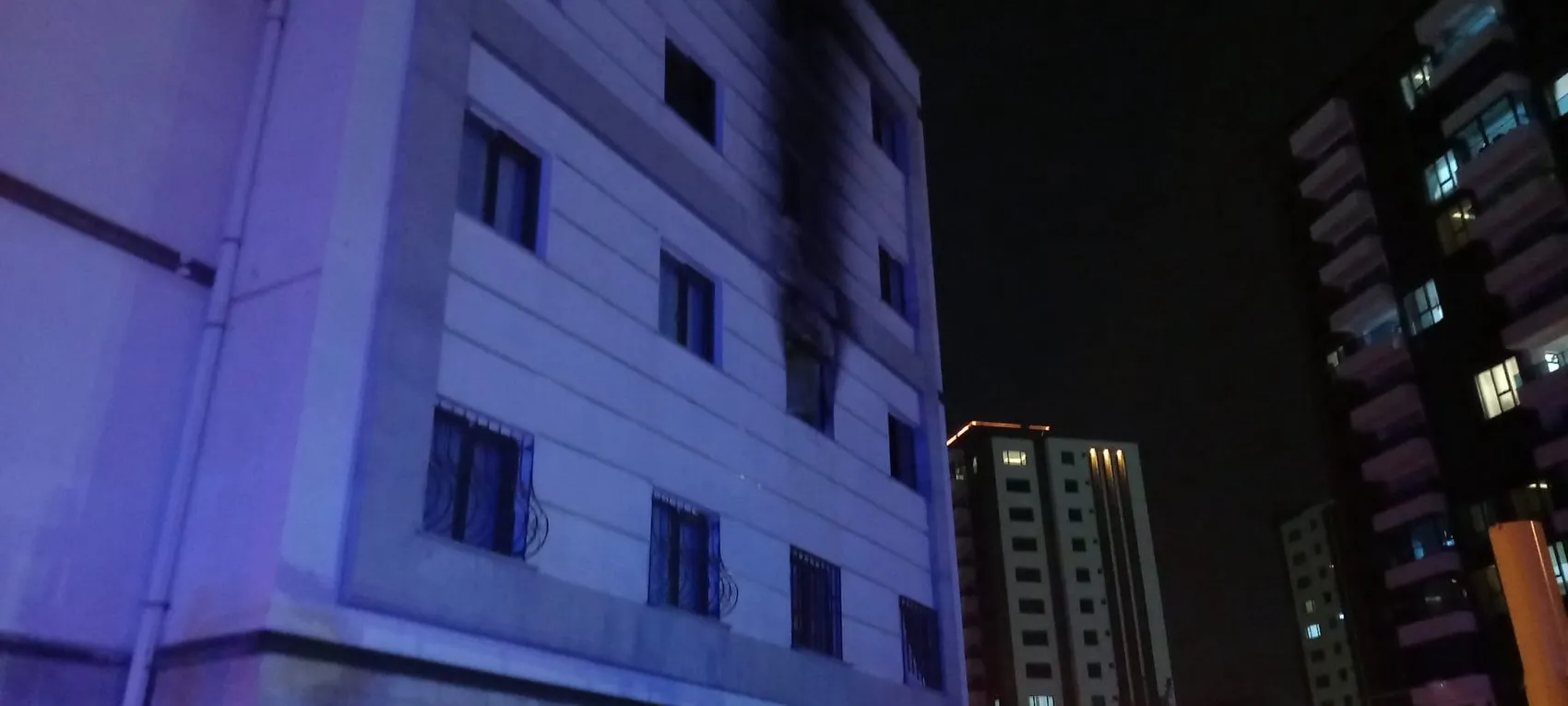 Diyarbakır'da apartman dairesinde korkutan yangın