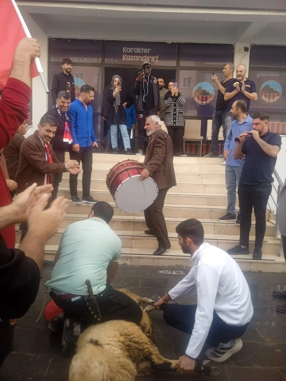 Mardin 1969 Spor taraftarlardan görkemli karşılama