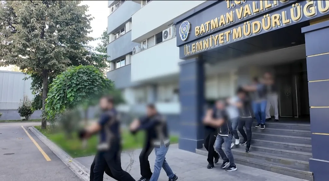 Batman'da iş yerine silahlı saldırı ve haraç iddiasına iki tutuklama