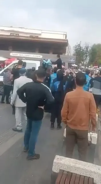 Diyarbakır Sur ilçesinde zabıta ve seyyar satıcı arasında arbede çıktı