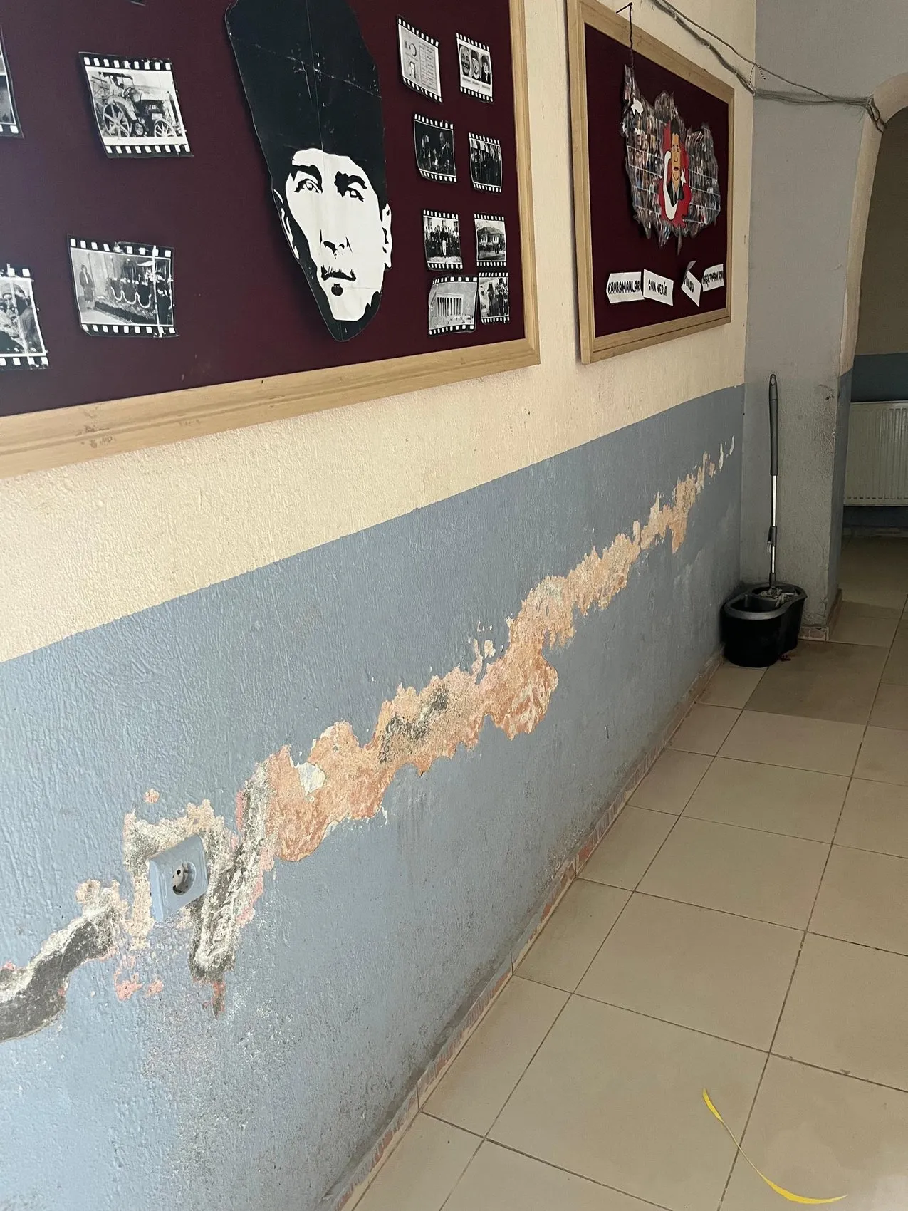 Sahneledikleri oyunun geliriyle ilkokulu baştan sona yenilediler