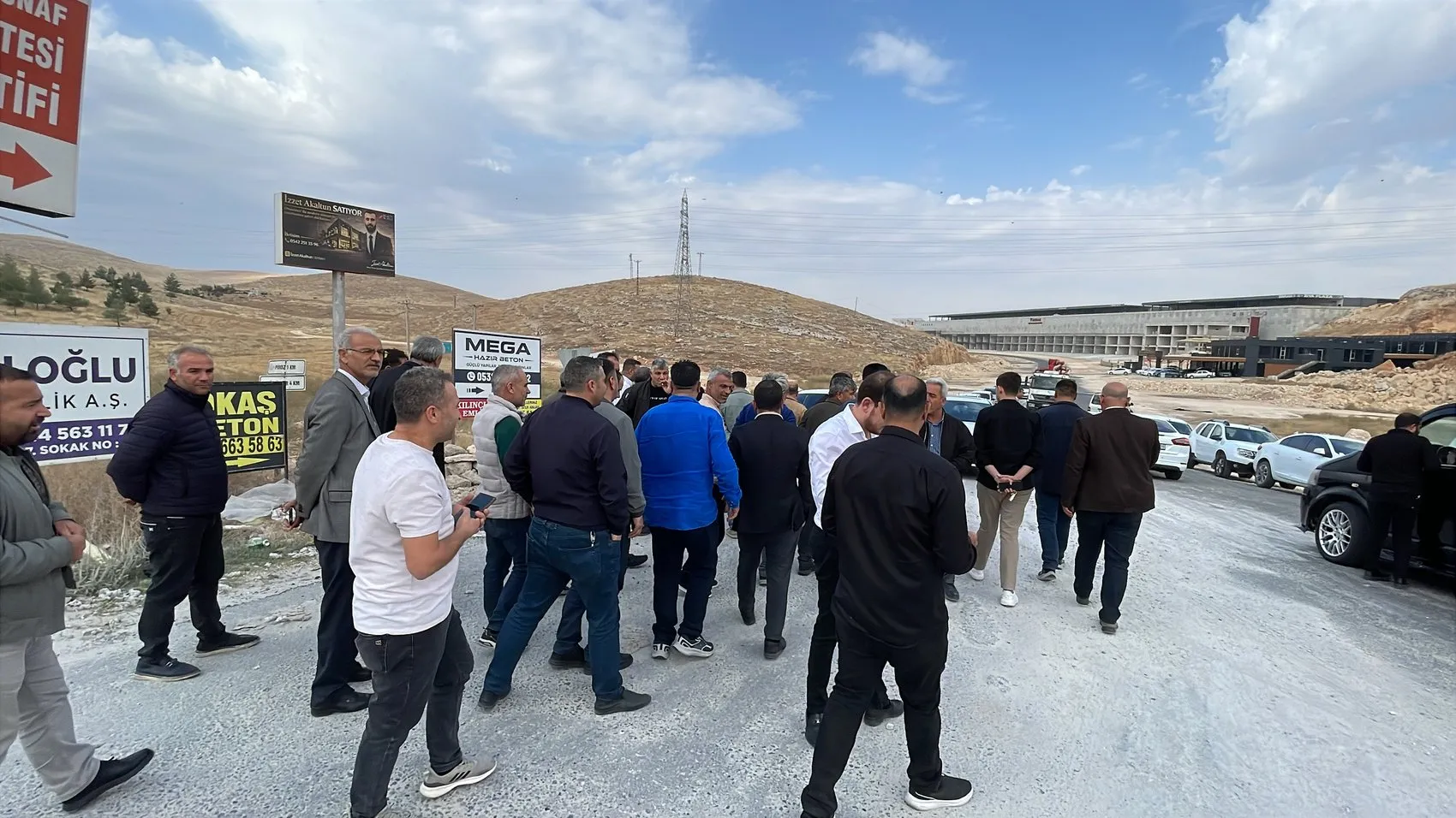 Şanlıurfa sanayi esnafı ana yol bağlantı noktasında kavşak düzenlemesi bekliyor