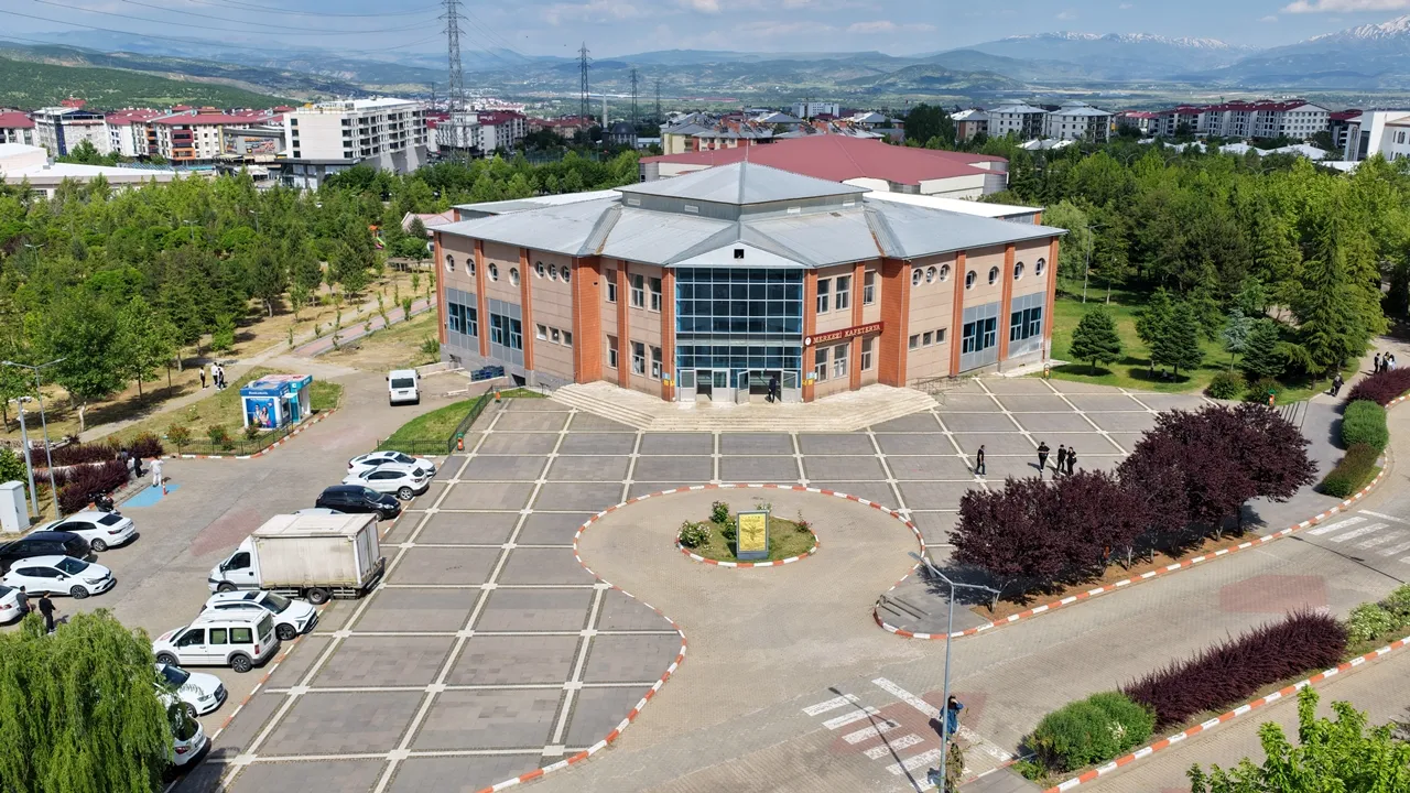 Bingöl Üniversitesi dünya sıralamasında büyük bir başarıya imza attı