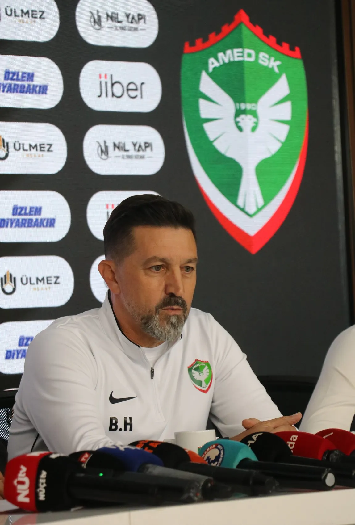Besnik Hasi Amedsporun Süper Lig hedeflerini ve Samsunspor hazırlıklarını değerlendirdi