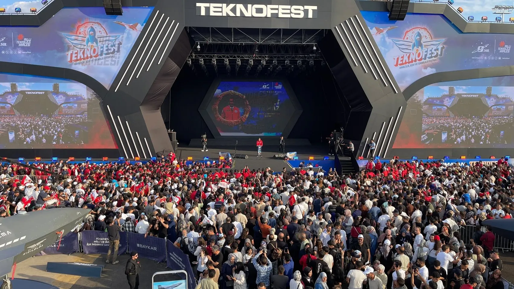 Selçuk Bayraktar Şanlıurfa'da TEKNOFEST rekorunu açıkladı