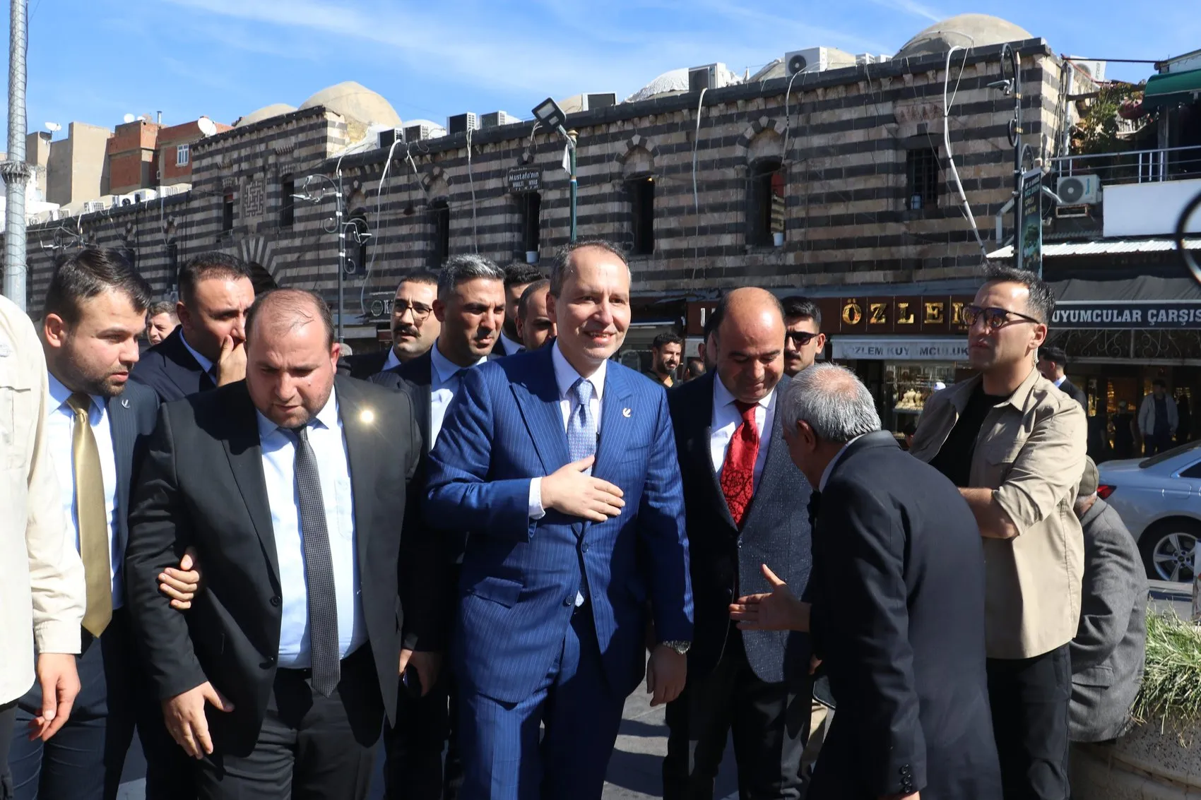 Fatih Erbakan Diyarbakır'da ana dil ve terörsüz Türkiye süreci hakkında konuştu