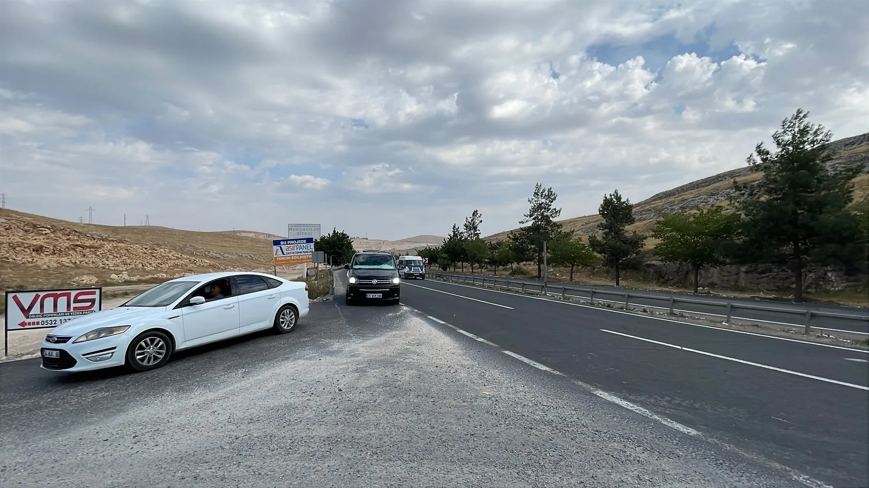 Şanlıurfa sanayi esnafı ana yol bağlantı noktasında kavşak düzenlemesi bekliyor