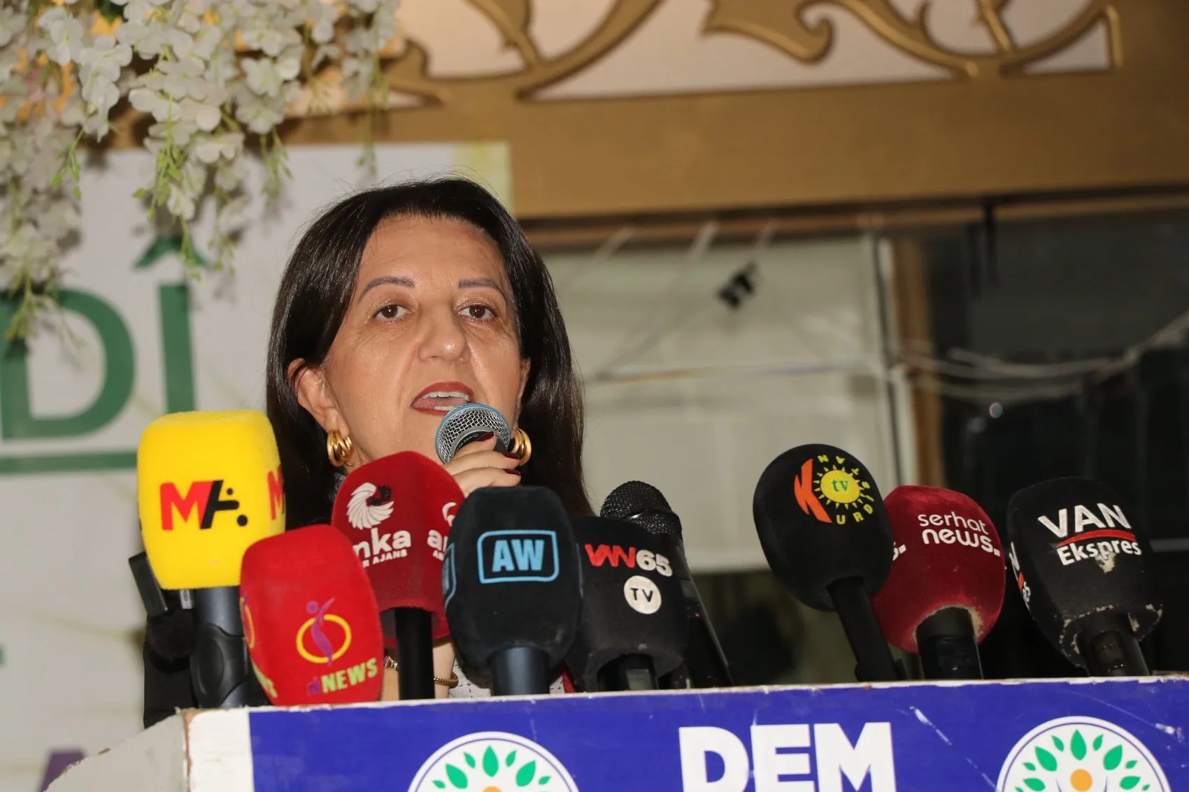 Tülay Hatimoğulları: Çerçeve yasanın hayata geçirilmesi çok önemli