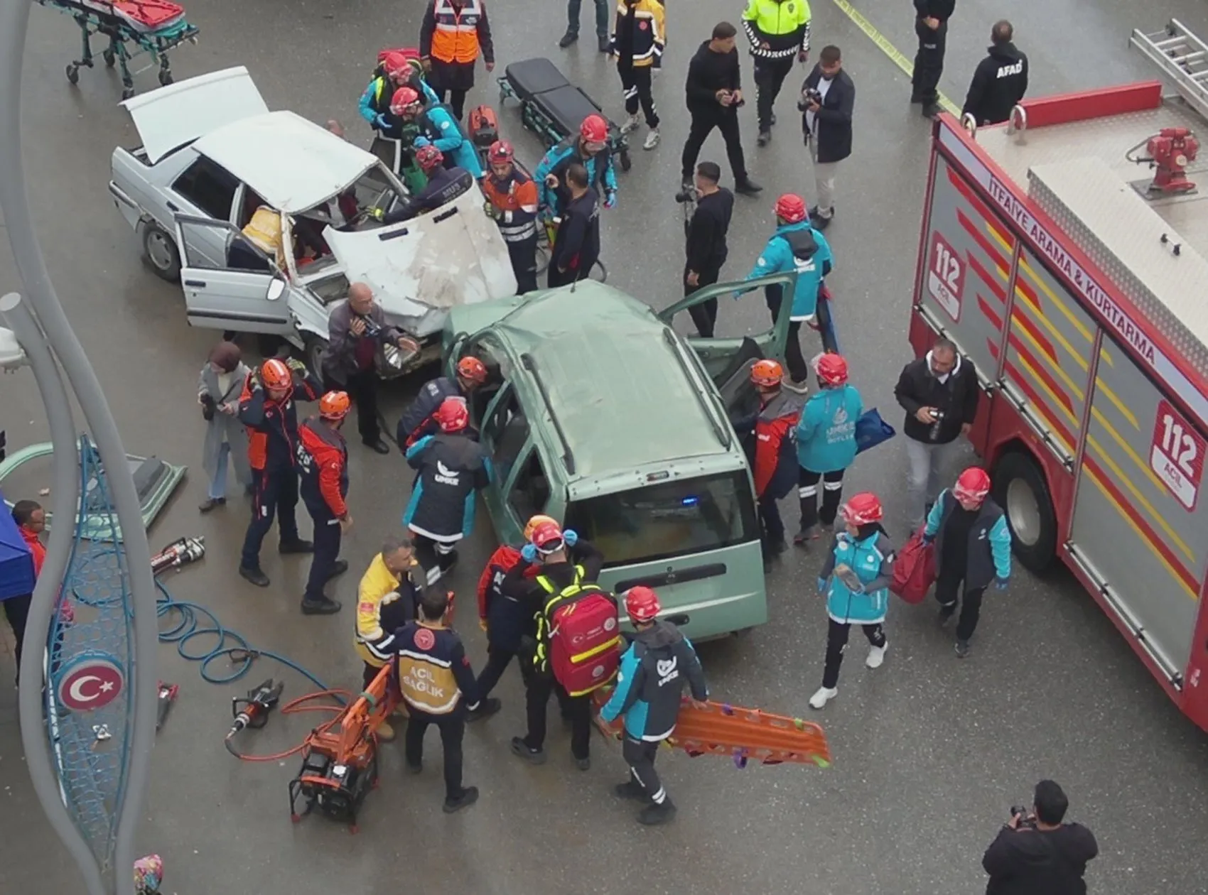 Muş'ta ekipler trafik kazası senaryosuyla sahaya indi