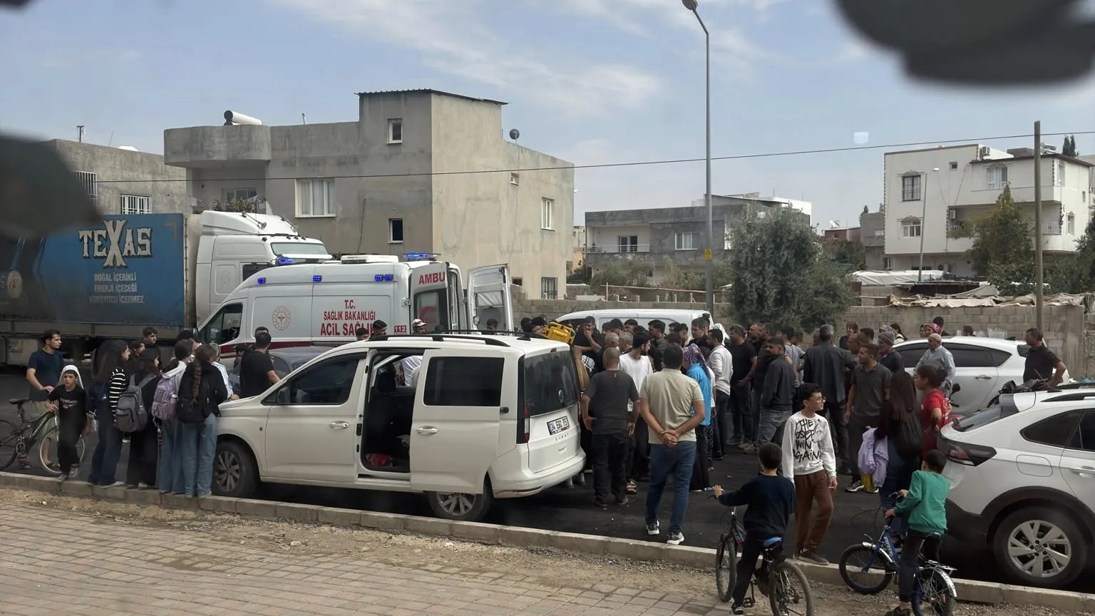 Nusaybin'de otomobilin çarptığı çocuk hastanelik oldu