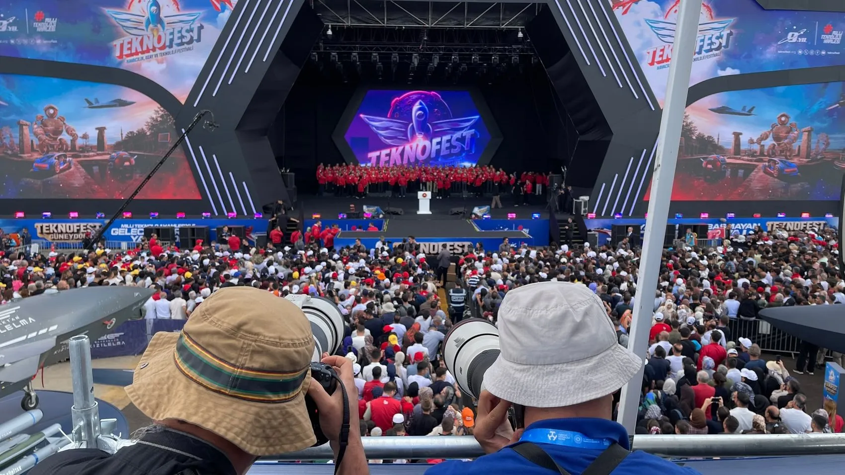 Cumhurbaşkanı Erdoğan Şanlıurfa'da TEKNOFEST gençliğiyle buluştu