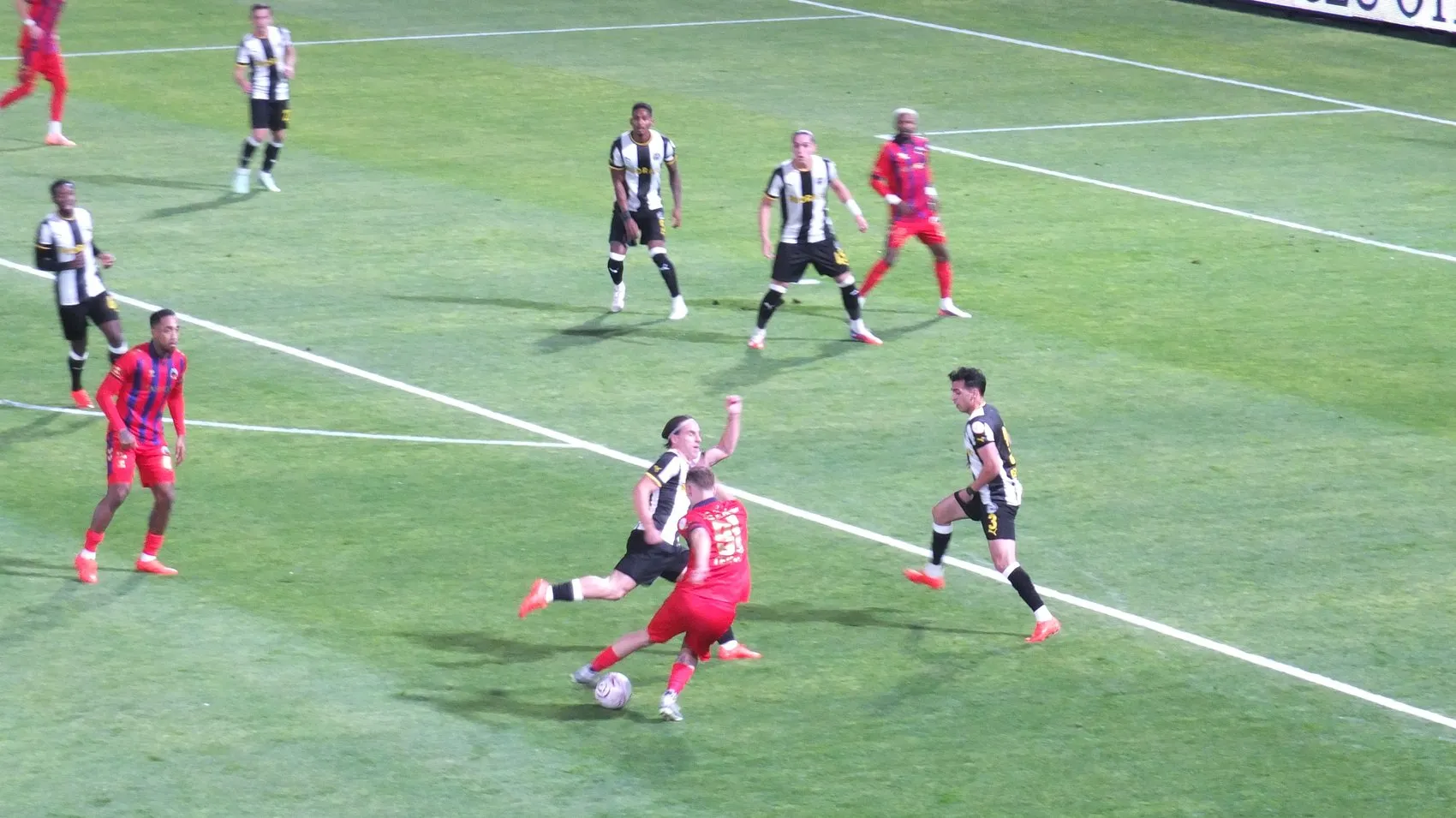 Mardin 1969 Spor evinde Manisa FK engelini iki golle aştı